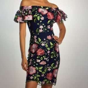 Trina Turk floral embroidered off shoulder dress sz 0